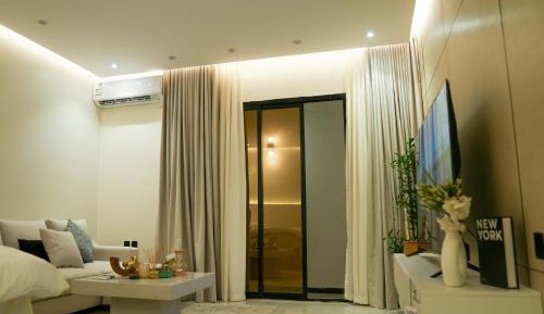 One-Bedroom Apartment with Balcony and Water View