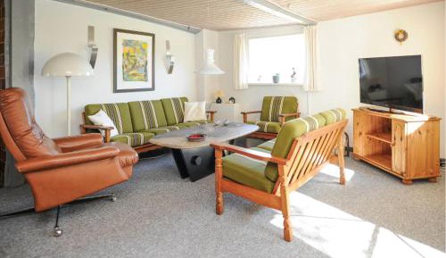 Two-Bedroom Holiday Home