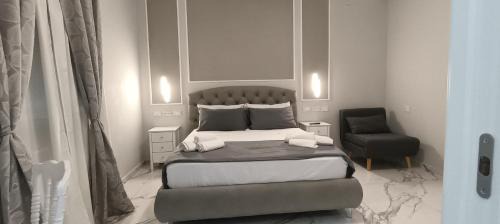 Deluxe Room (2 Adults + 1 Child)