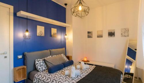 One-Bedroom Apartment with Balcony