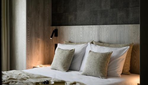 One-Bedroom Apartment - Sea Side