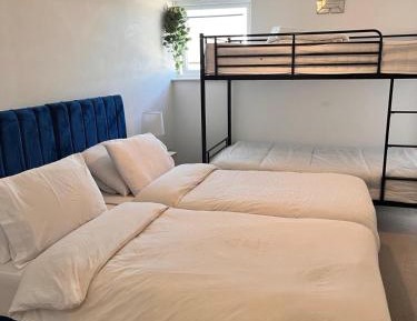 Deluxe Double Room with Extra Bed