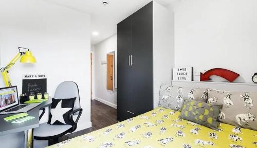 Single Room with Private Bathroom