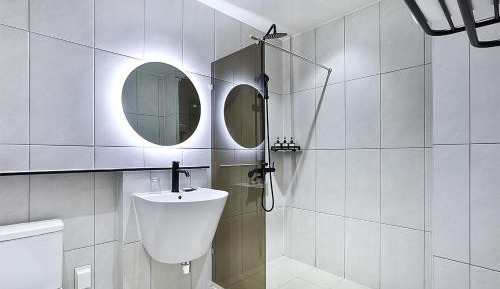 Queen Suite