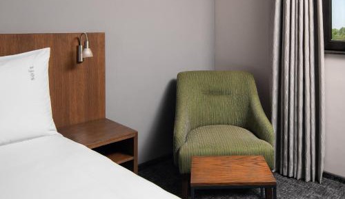 Premium Queen Room with Balcony and Ferry Wheel View