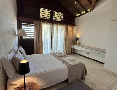 Deluxe One-Bedroom Apartment with Garden View