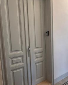 Studio Apartment with King Bed