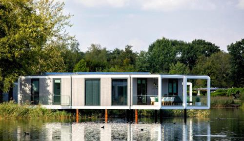 Deluxe Bungalow