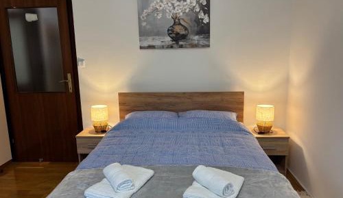 One-Bedroom Apartment with Garden View