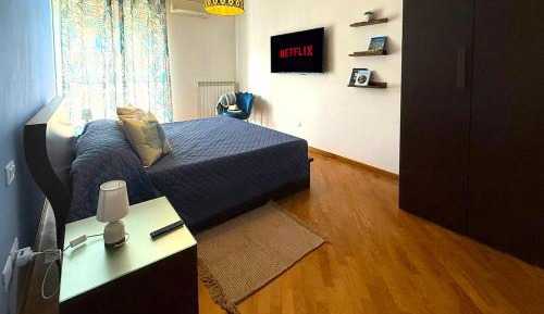 One-Bedroom Apartment with Balcony