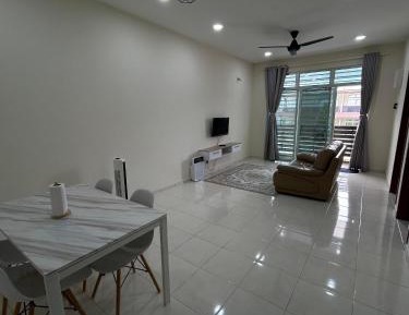 Three-Bedroom Townhouse