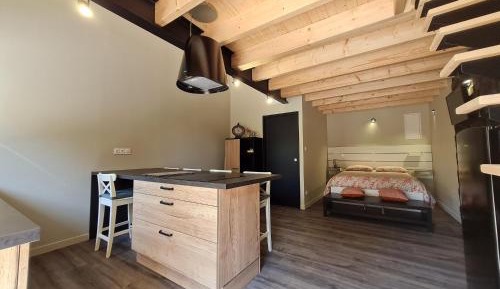 Holiday Home (4 Adults)