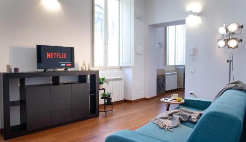Superior One-Bedroom Apartment