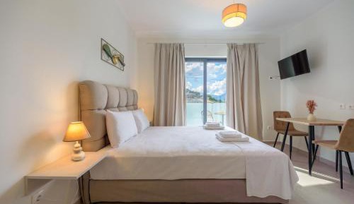 One-Bedroom Apartment with Balcony