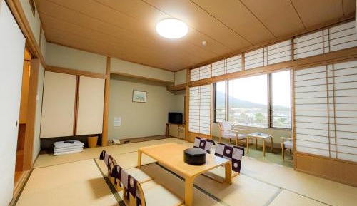 Japanese-Style Room