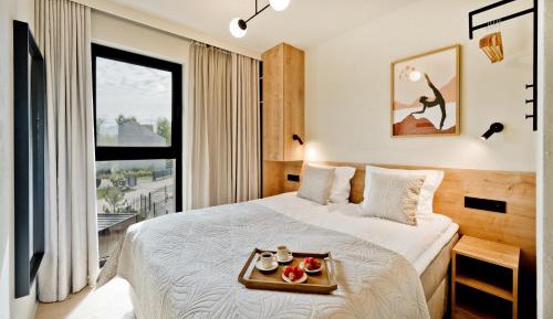 One-Bedroom Apartment with Balcony