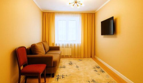 One-Bedroom Apartment with Park View