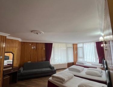 Two-Bedroom Queen Suite - Non-Smoking