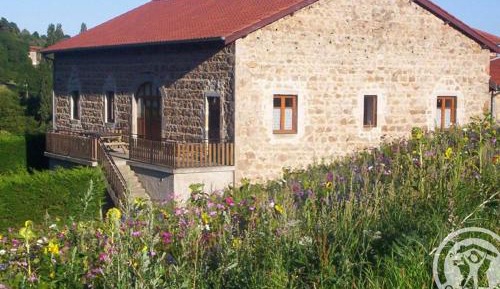 Holiday Home (11 adults)