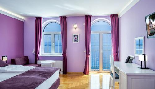 Deluxe Double or Twin Room with Balcony