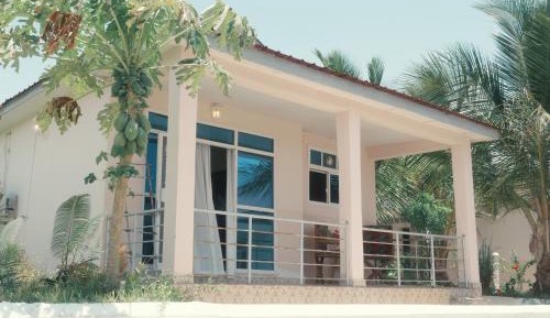 Villa with Garden View