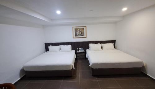 Superior Queen Room with Two Queen Beds