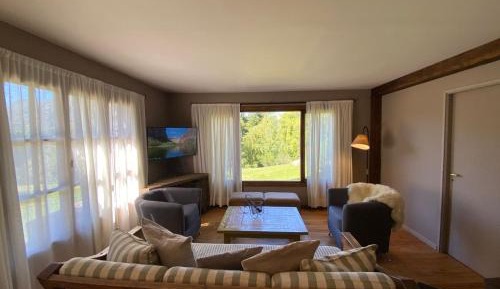 Bungalow (6 Adults)
