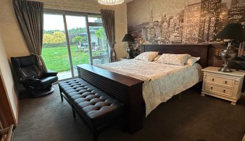 Superior King Room