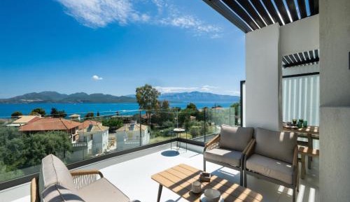 Two-Bedroom Apartment with Sea View