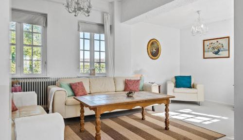 Three-Bedroom Vacation Home 