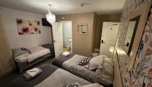 Comfort Triple Room with Shower