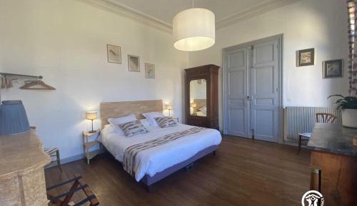 Deluxe Room 2