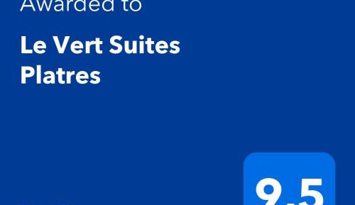 Two-Bedroom Deluxe Apartment with Balcony