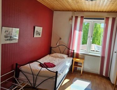 Single Room with Shared Shower and Toilet