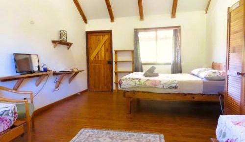 The Farmhouse 2 - Shared Bathroom