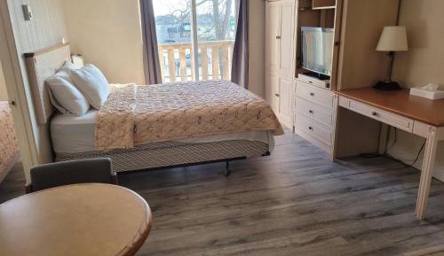 One-Bedroom Family Apartment