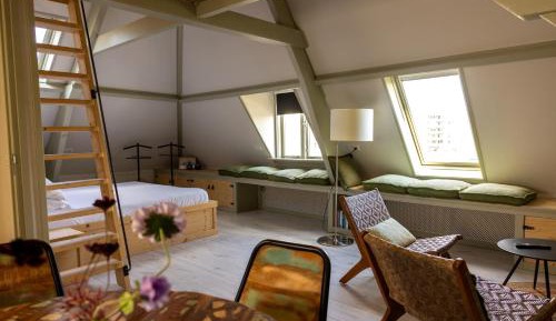 One-Bedroom Family Apartment