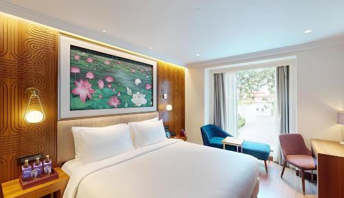 Premium Room King with Airport Transfers