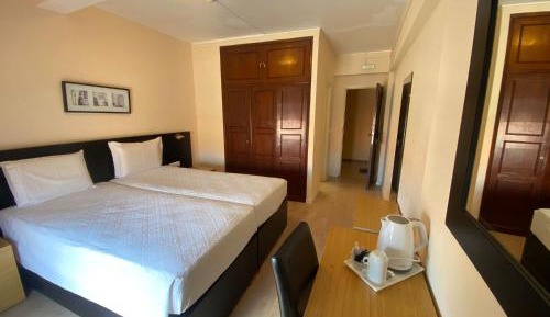 Suite (3 Adults)