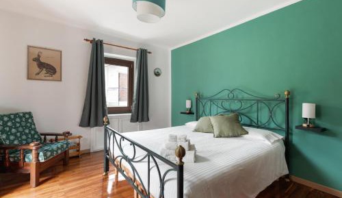 Superior One-Bedroom Apartment with Balcony