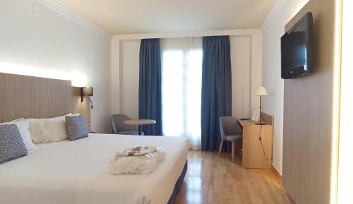Double Room with Extra Large Bed