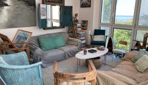 Holiday Home (8 Adults)