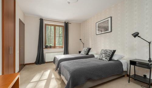 Classic Twin Room