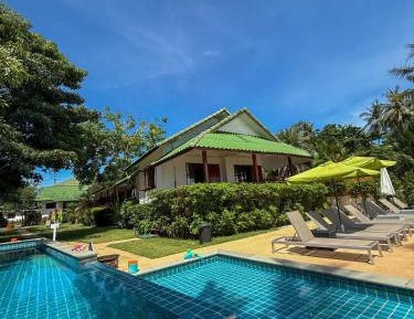 Villa - Beach Front