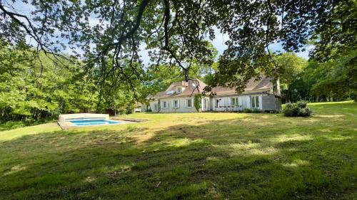 Six-Bedroom House