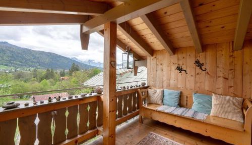 Superior One-Bedroom Apartment with Balcony