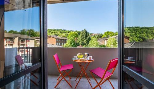 Apartment with Balcony