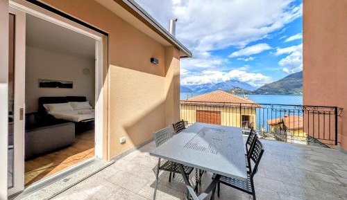 Two-Bedroom Apartment with Lake View