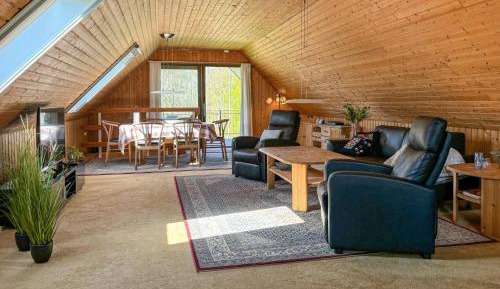 Three-Bedroom Holiday Home 