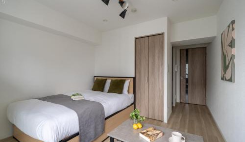 One-Bedroom Apartment with Balcony